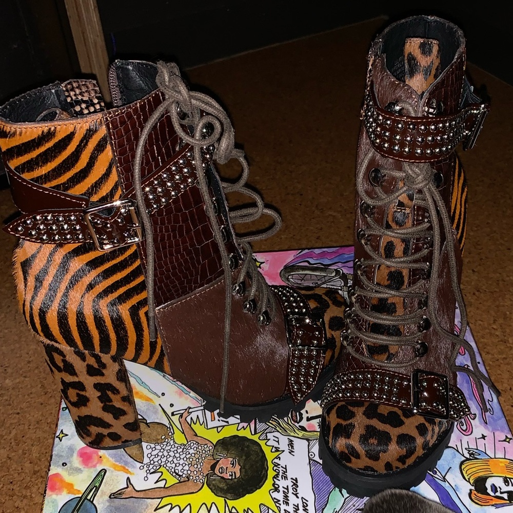 Jeffrey Campbell boots. Lilith animal 🚫SOLD🚫